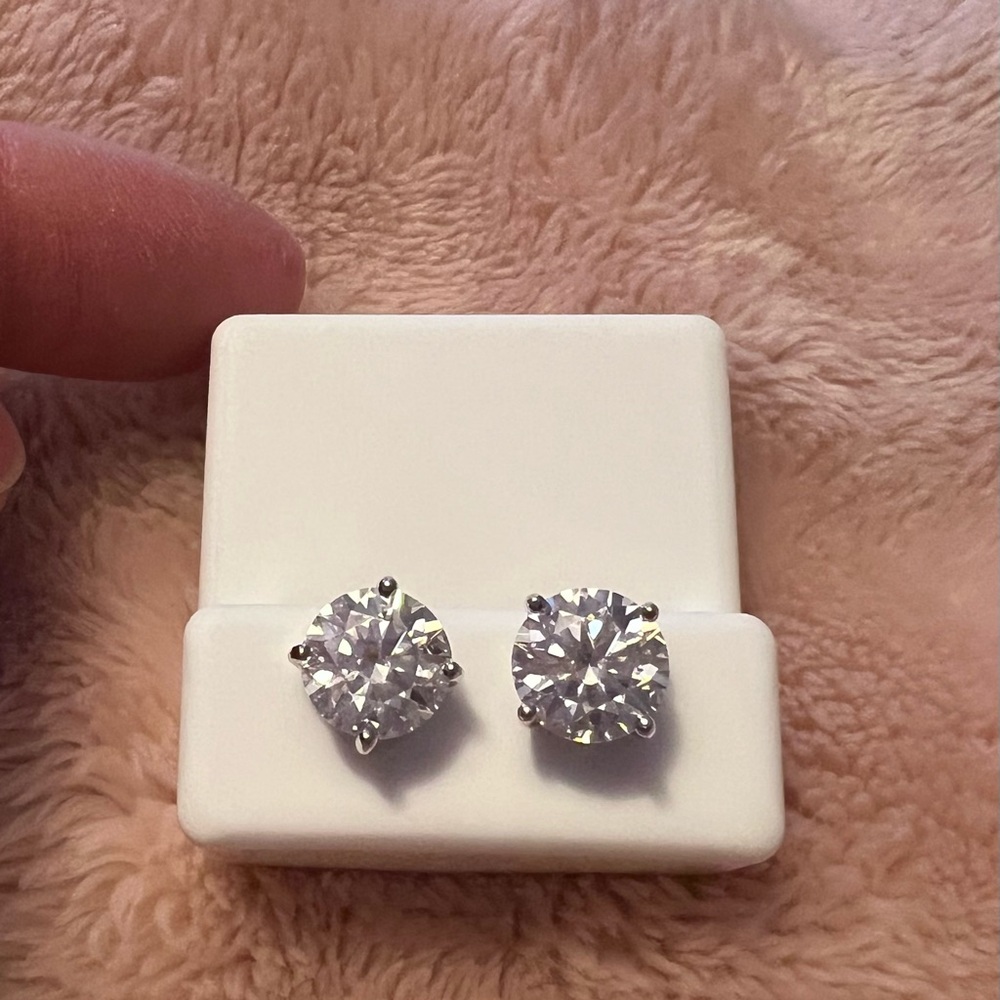 Elegant Silver Stud Earrings